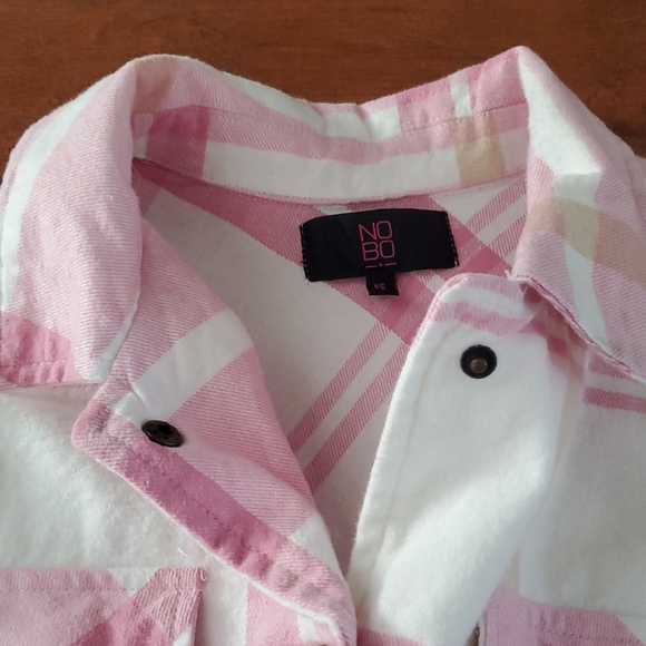 Oversized Flannel NOBO Pink and White Plaid Crop Top - Picture 4 of 8